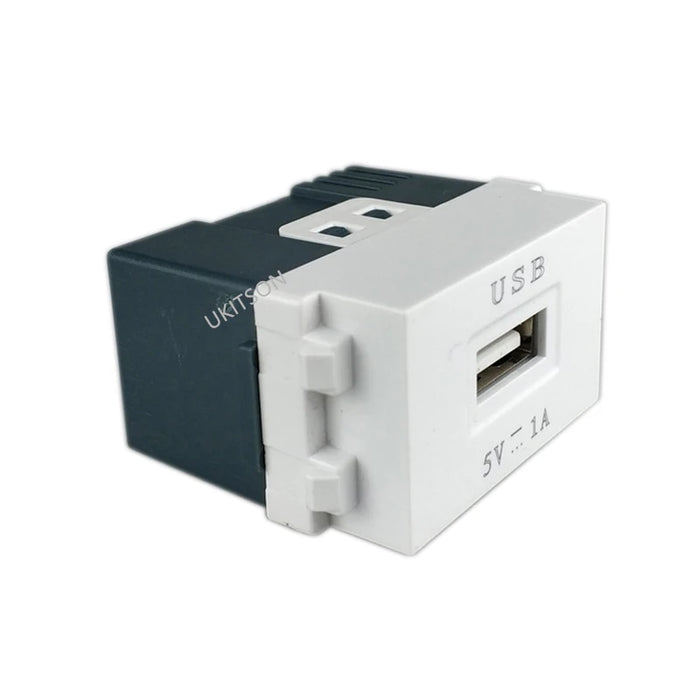 5VDC Spennubreytir úr 230V